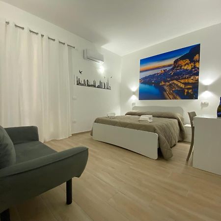 In Centro Rooms Vicino Cefalu Self-Chek-In Campofelice Di Roccella Exterior foto