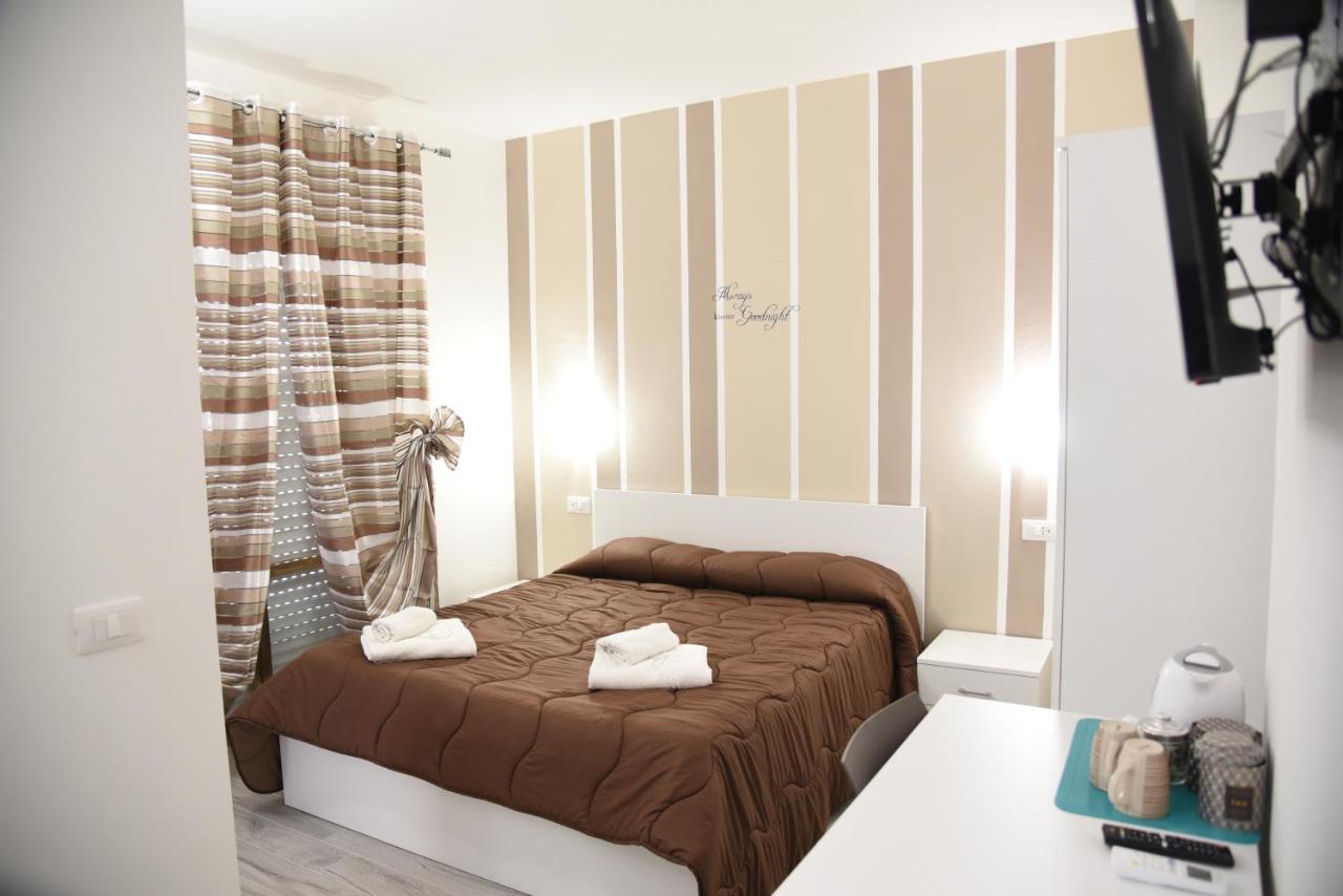 In Centro Rooms Vicino Cefalu Self-Chek-In Campofelice Di Roccella Exterior foto