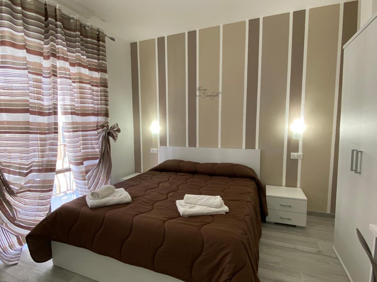 In Centro Rooms Vicino Cefalu Self-Chek-In Campofelice Di Roccella Exterior foto